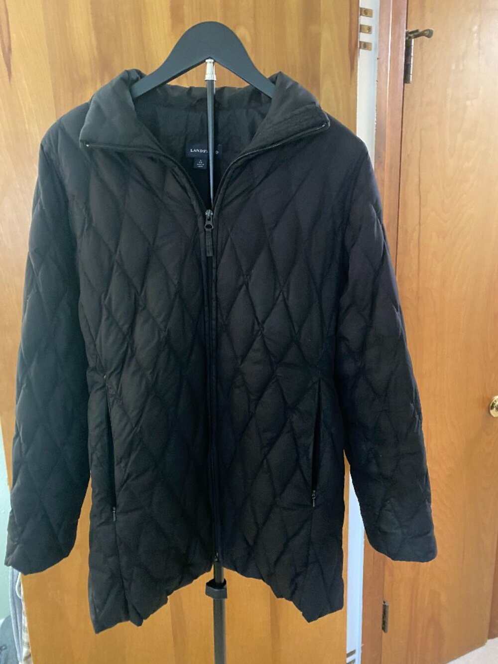 Lands End Women's black quilted jacket size Small